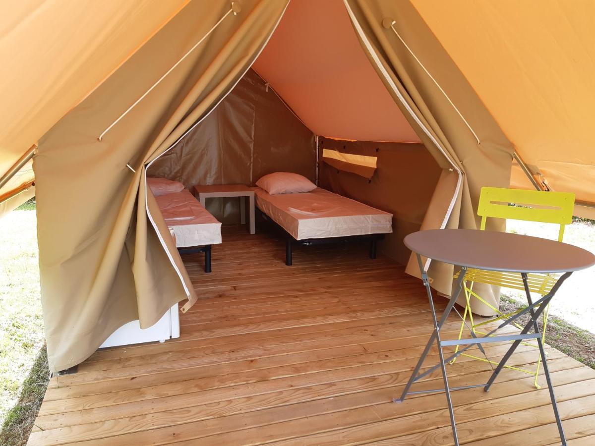 Camping De La Miniere Forges-les-Eaux Eksteriør bilde