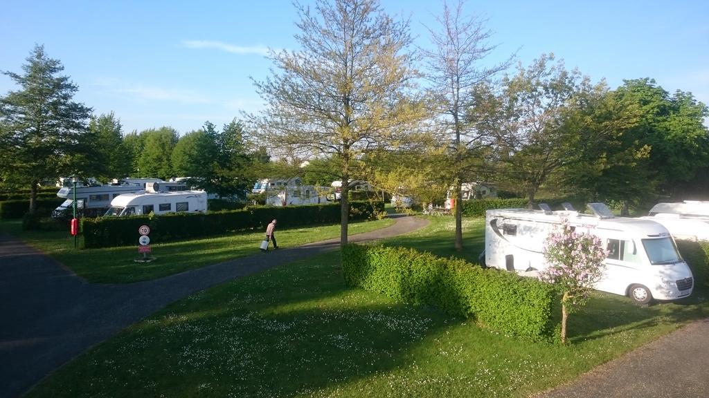 Camping De La Miniere Forges-les-Eaux Eksteriør bilde